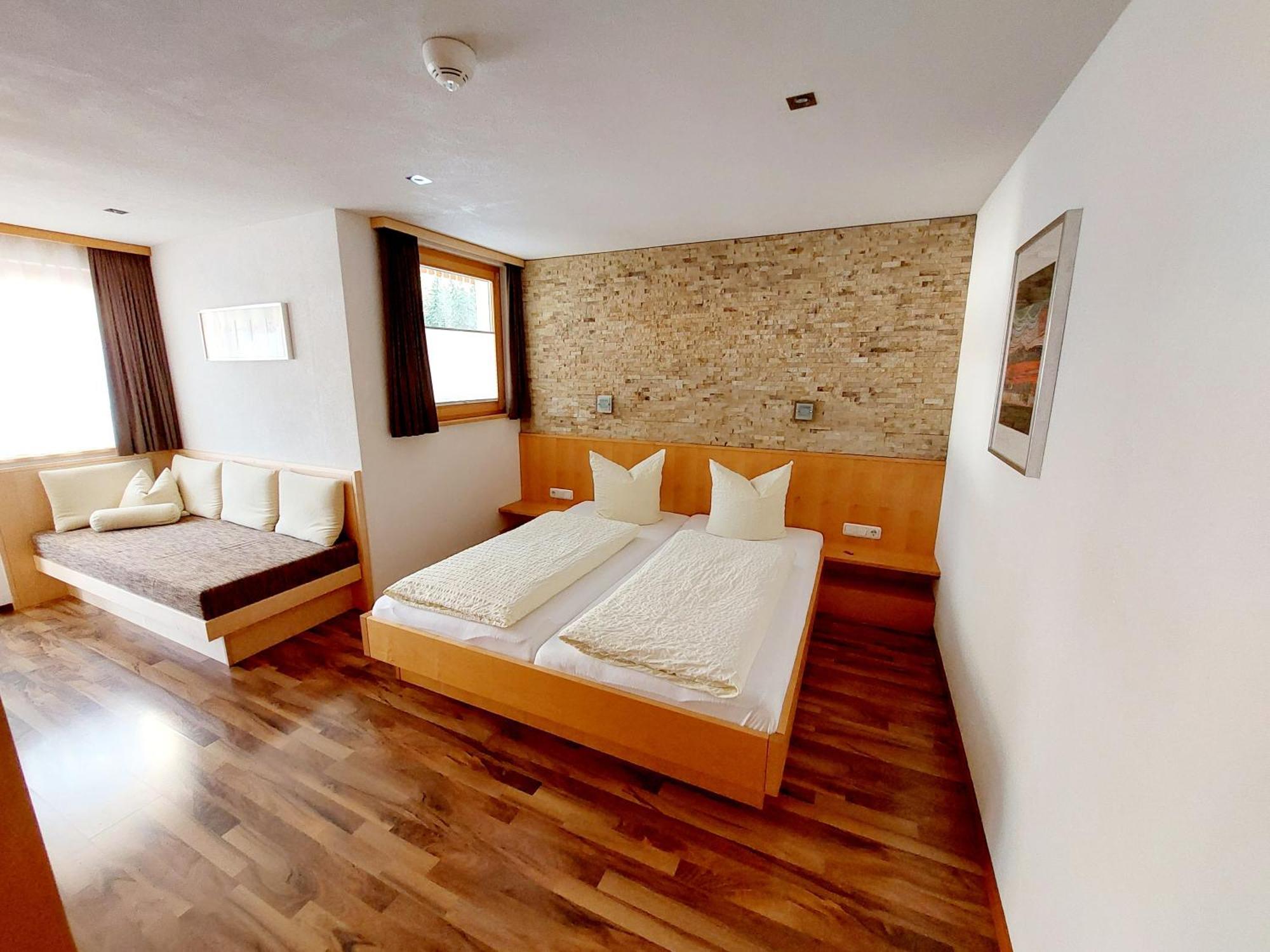 Garni Krumbach Hotel 3*